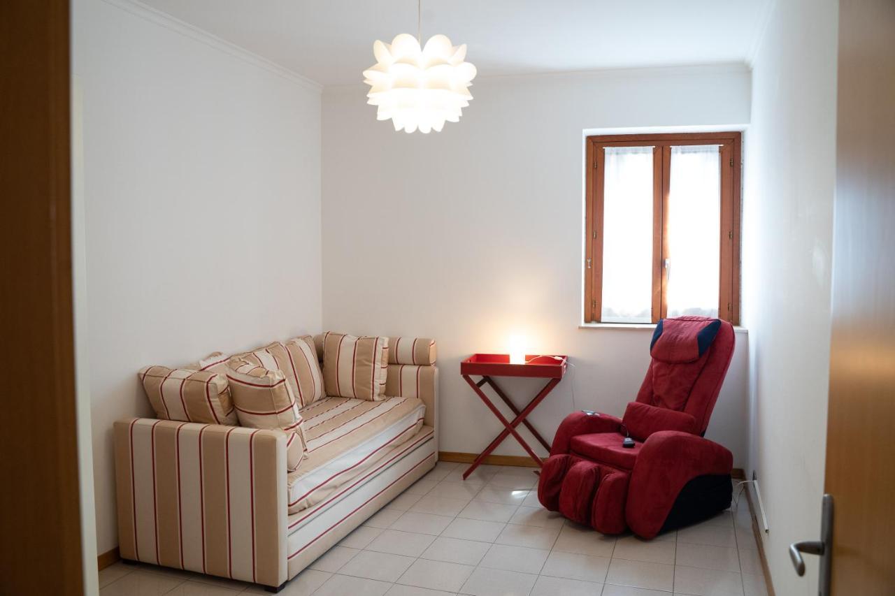 Elegant Apartment In Residence With Pool Acireale Buitenkant foto
