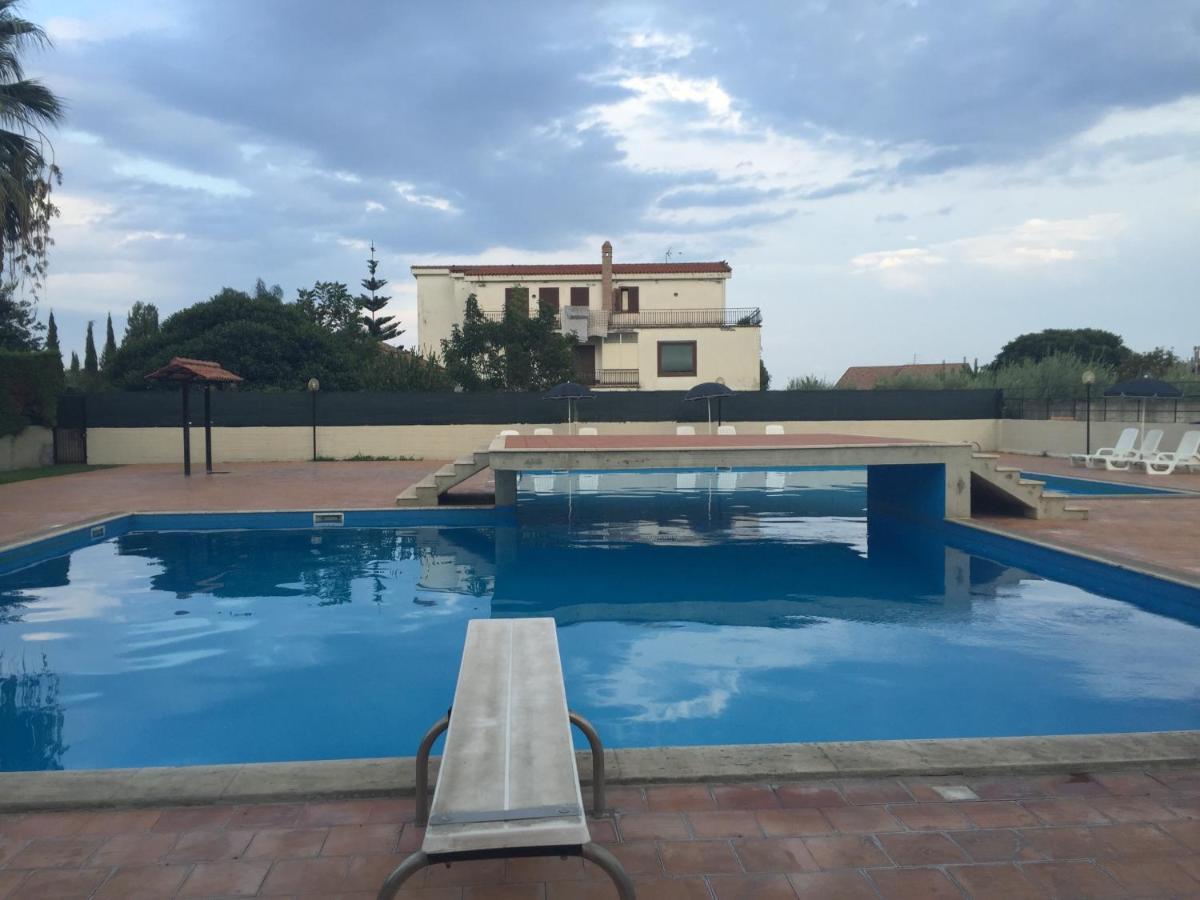 Elegant Apartment In Residence With Pool Acireale Buitenkant foto